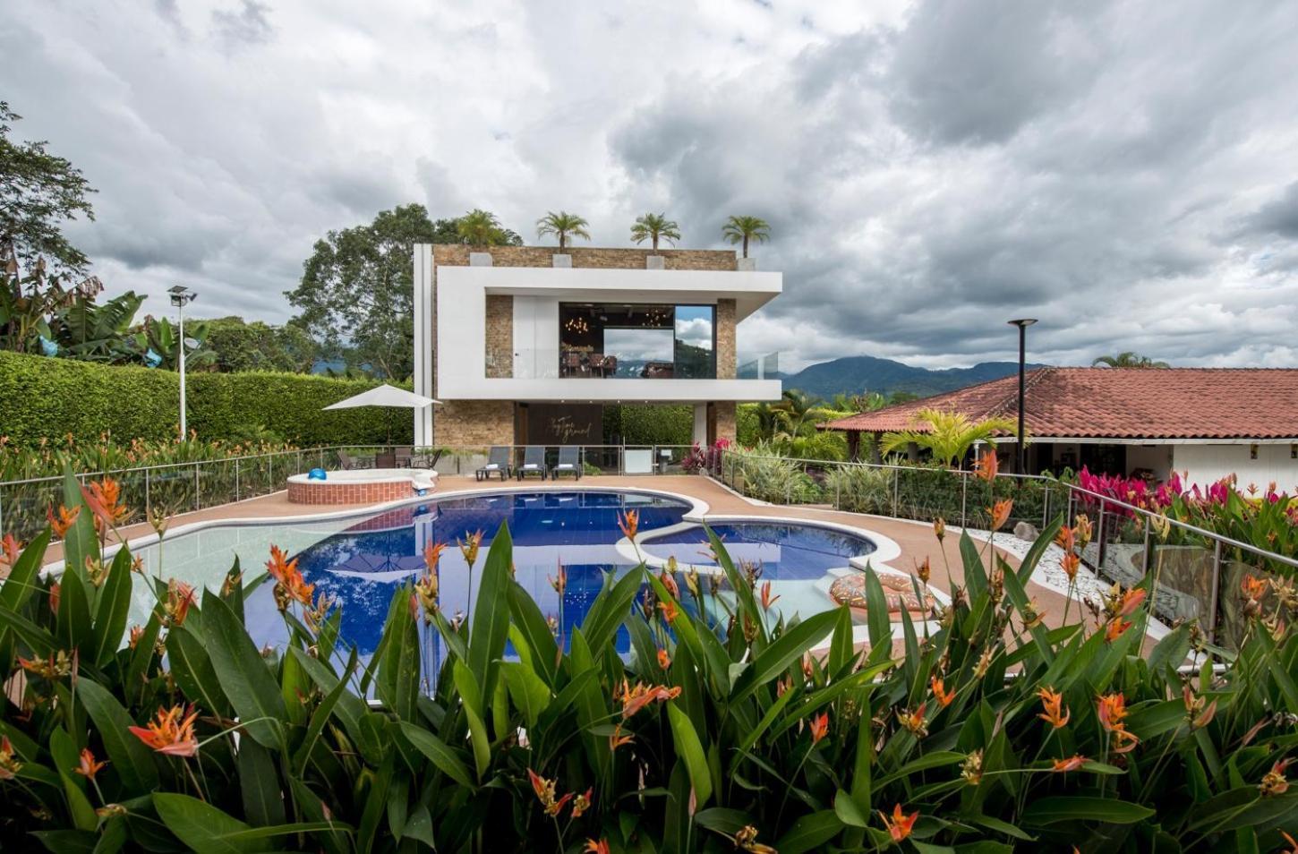 Chalet La Alemania กาลาร์กา ภายนอก รูปภาพ